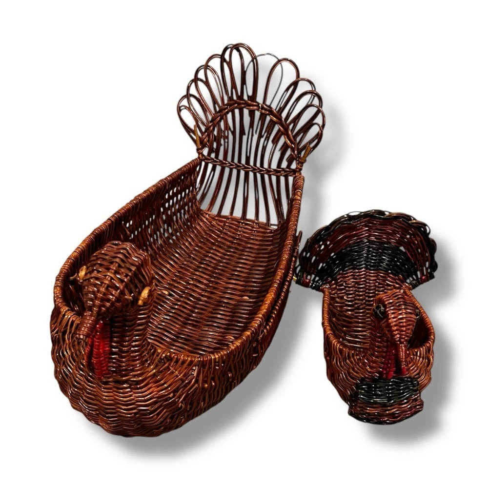 TWO Vintage Turkey Shaped Wicker Baskets Thanksgiving Table Decor Minor Flaws